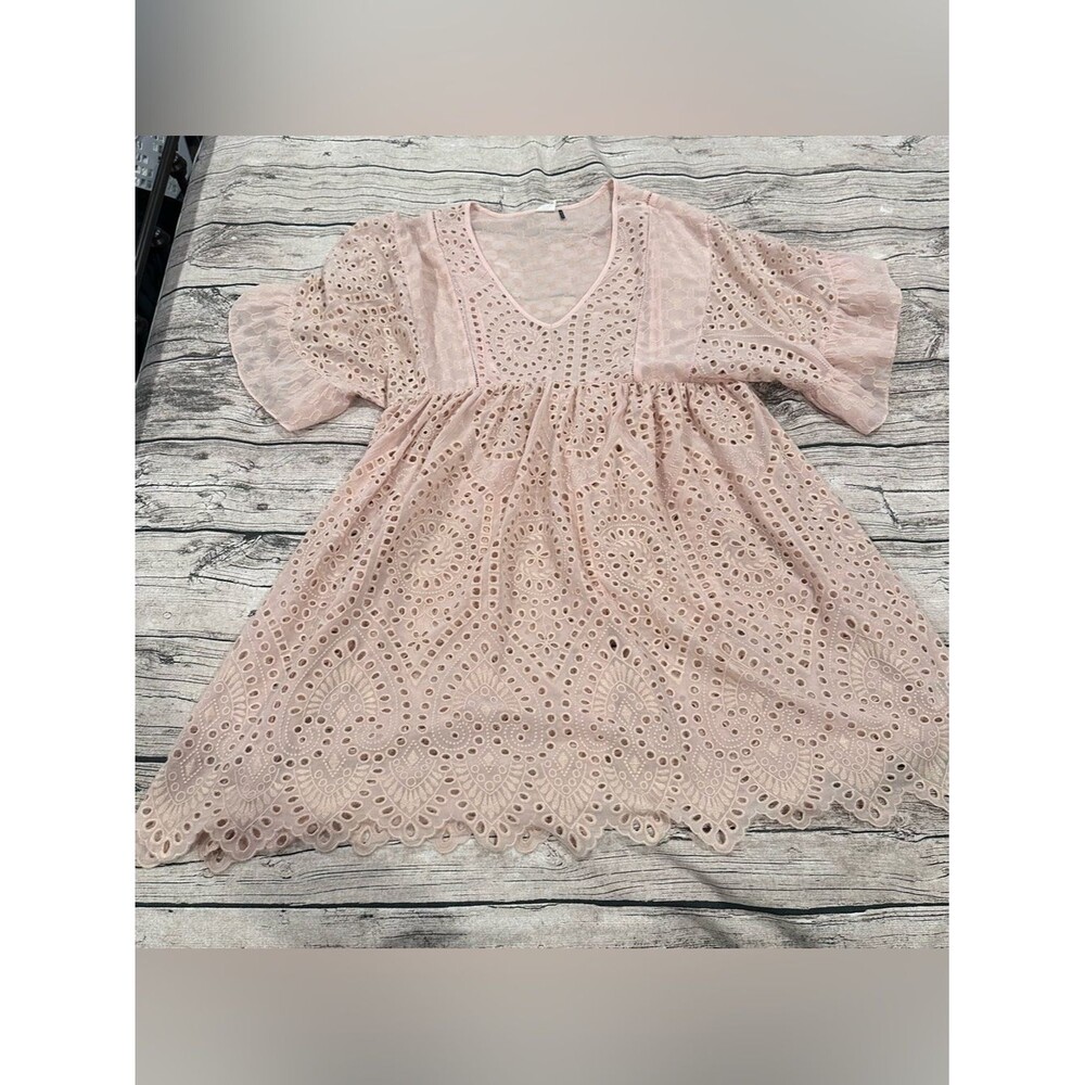 Anthropologie Akemi + Kin Oversized Boho Lace Dress w/ Short Bell Sleeves Size 8